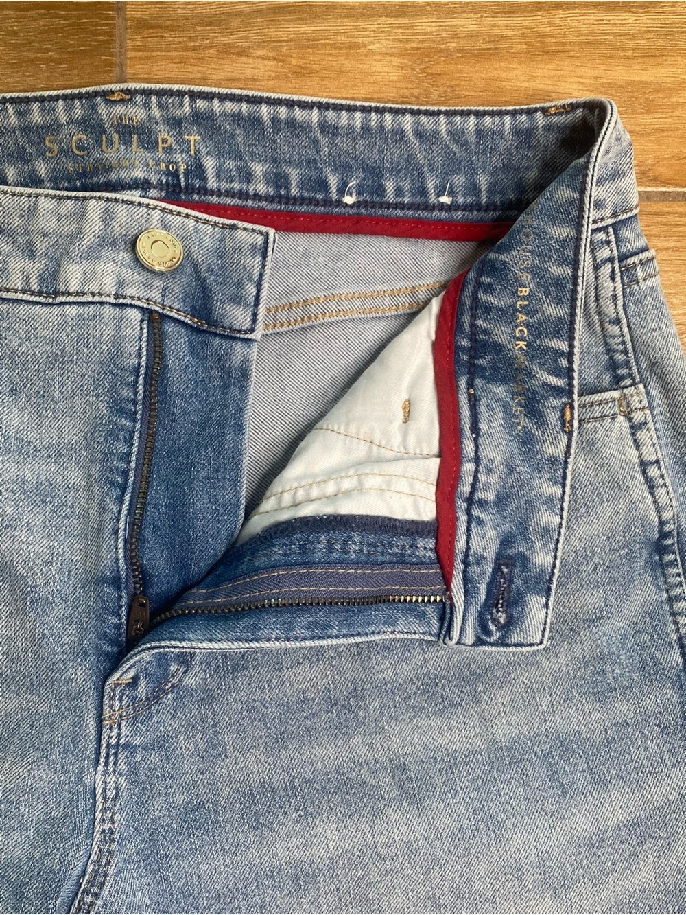 White House Black Market 8 Distressed Crop Jeans - Picture 6 of 11